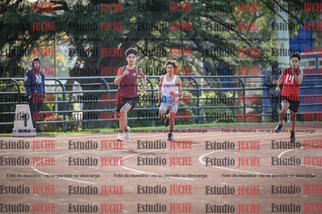 Fotos de los 200 m llanos de varones