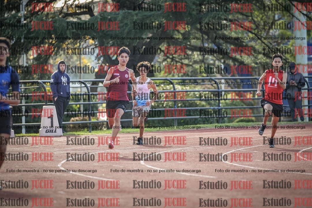 Fotos de los 200 m llanos de varones