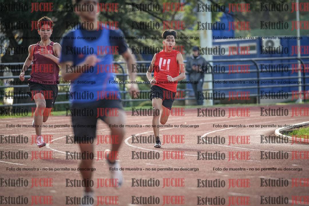Fotos de los 200 m llanos de varones