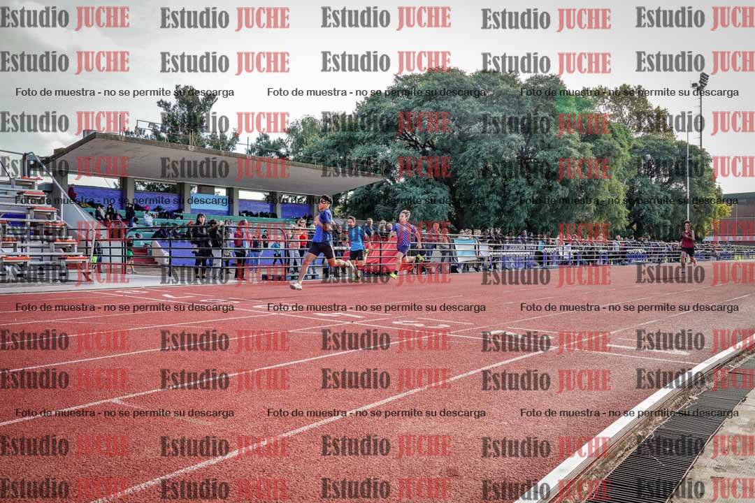Fotos de los 200 m llanos de varones