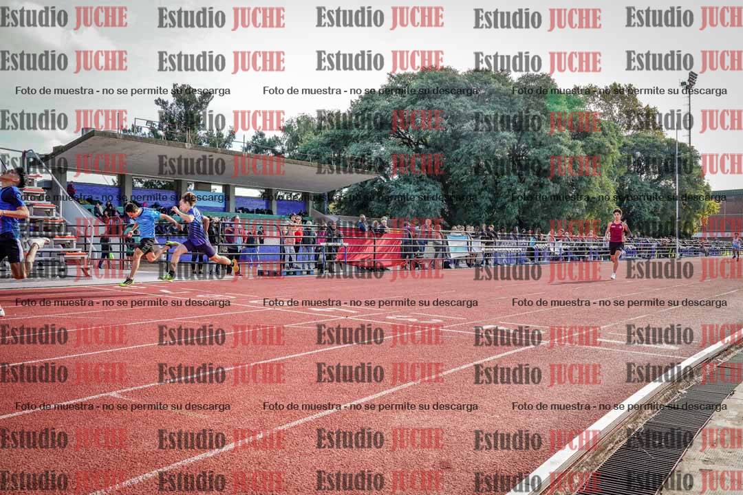 Fotos de los 200 m llanos de varones