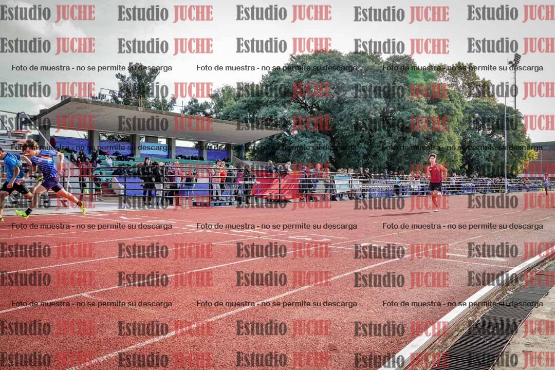 Fotos de los 200 m llanos de varones