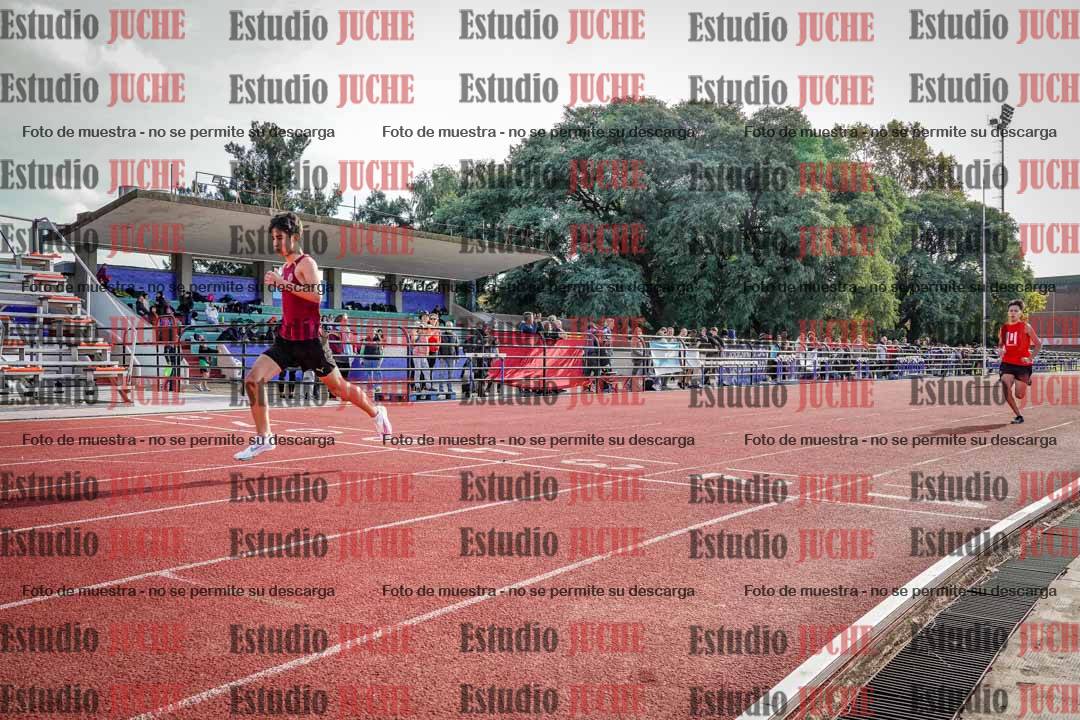 Fotos de los 200 m llanos de varones