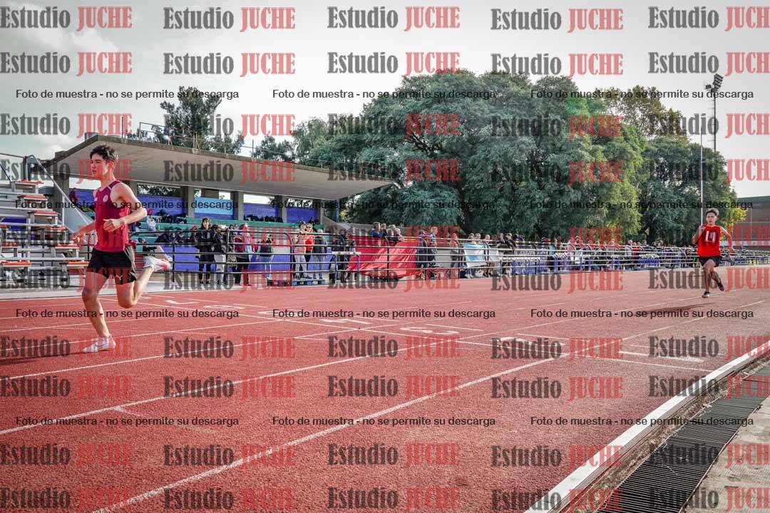 Fotos de los 200 m llanos de varones