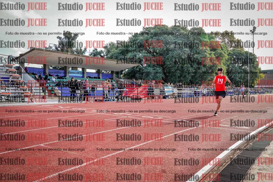 Fotos de los 200 m llanos de varones