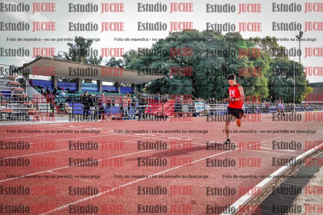 Fotos de los 200 m llanos de varones