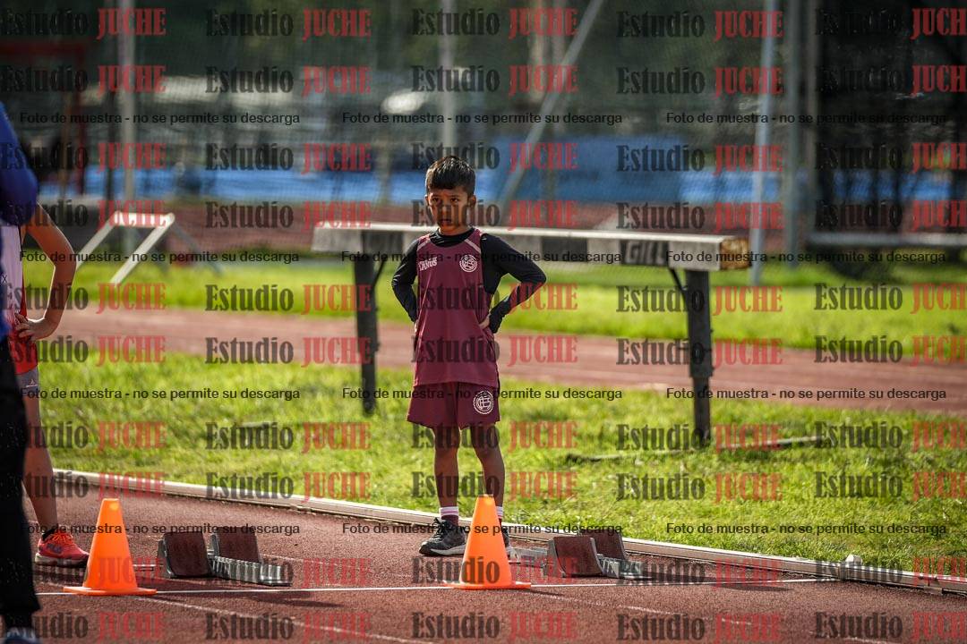 Fotos de los 50 m llanos de varones
