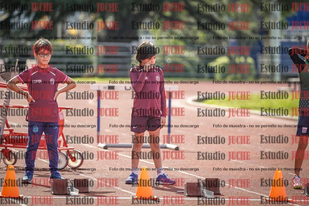 Fotos de los 50 m llanos de varones