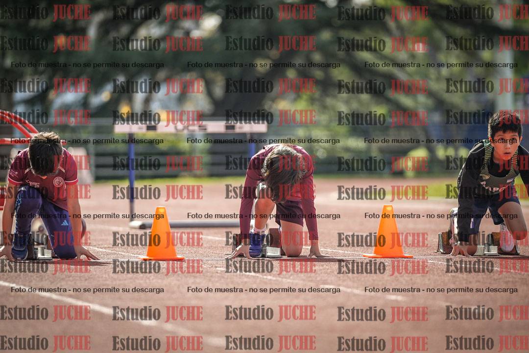 Fotos de los 50 m llanos de varones