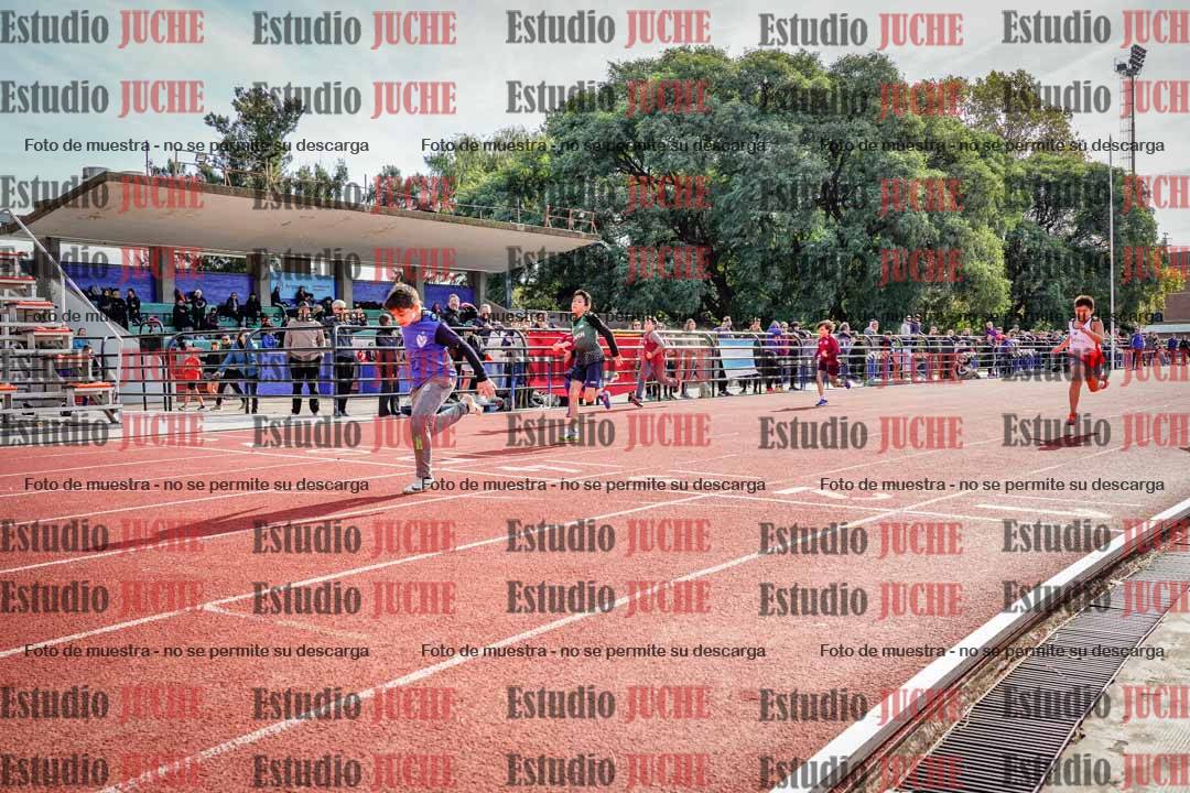 Fotos de los 50 m llanos de varones