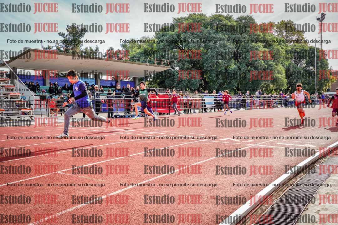 Fotos de los 50 m llanos de varones