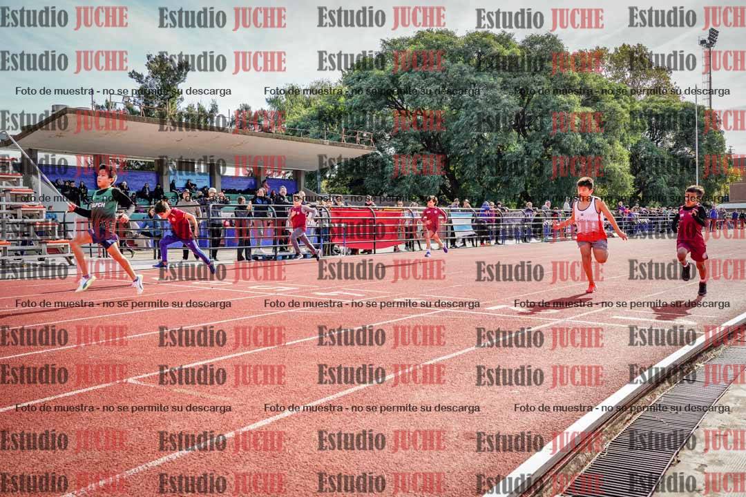Fotos de los 50 m llanos de varones