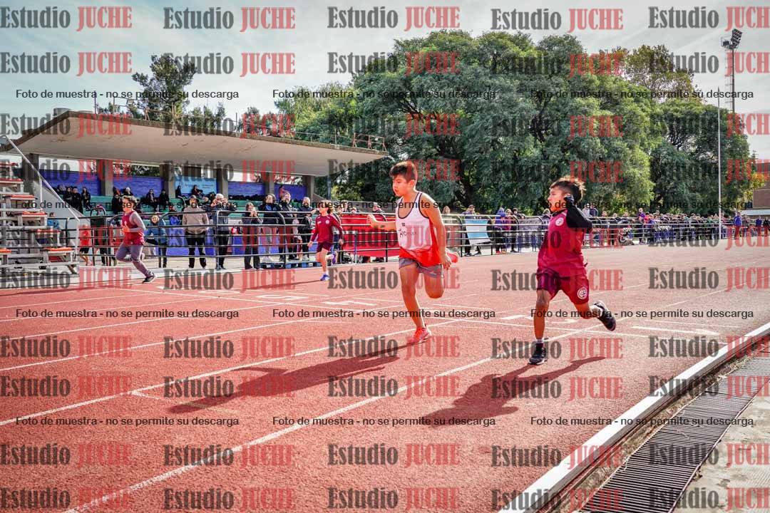 Fotos de los 50 m llanos de varones