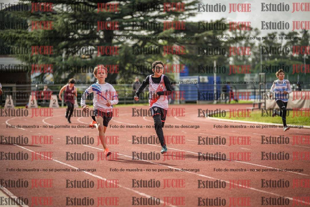 Fotos de los 150 m llanos de varones