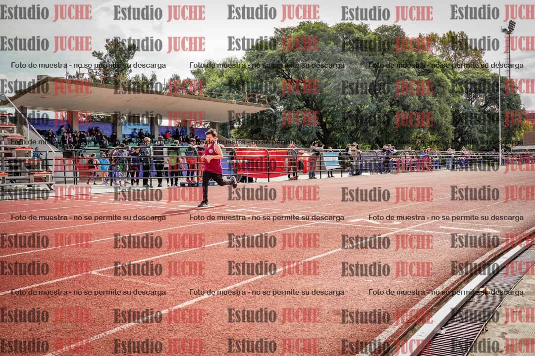 Fotos de los 150 m llanos de varones
