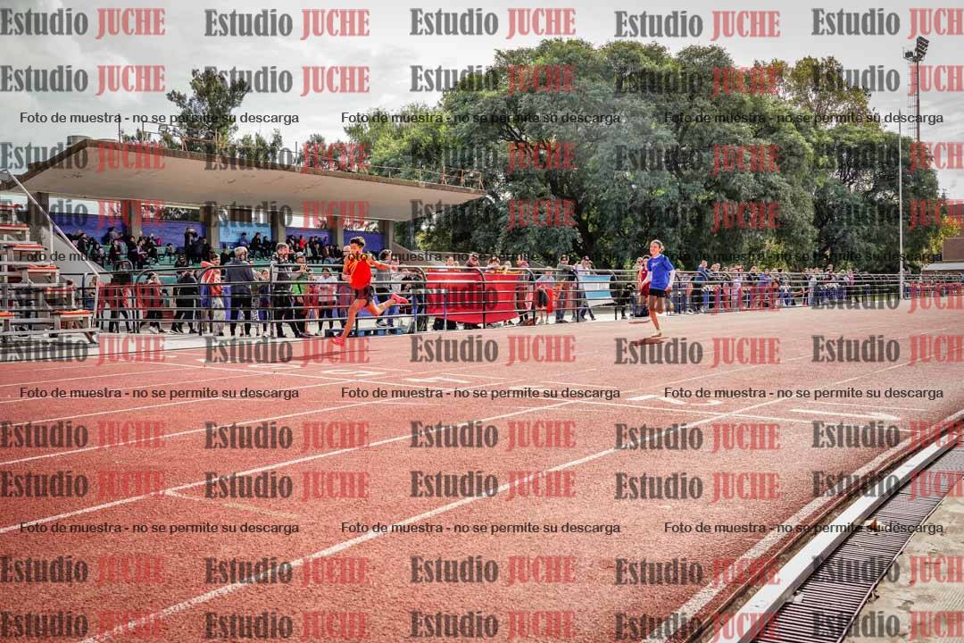 Fotos de los 150 m llanos de varones