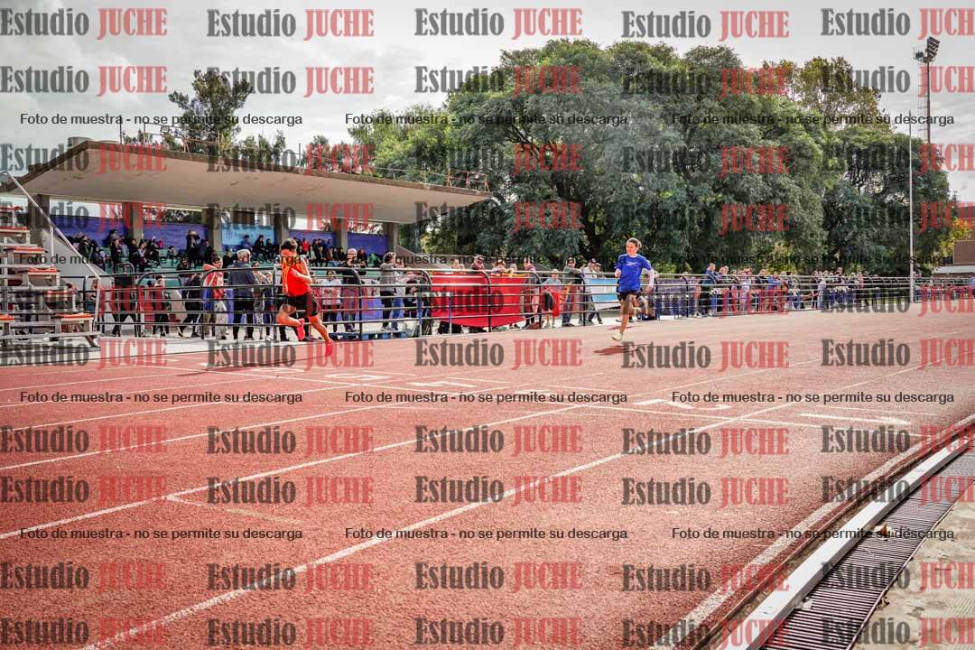Fotos de los 150 m llanos de varones
