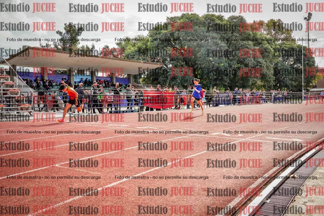 Fotos de los 150 m llanos de varones