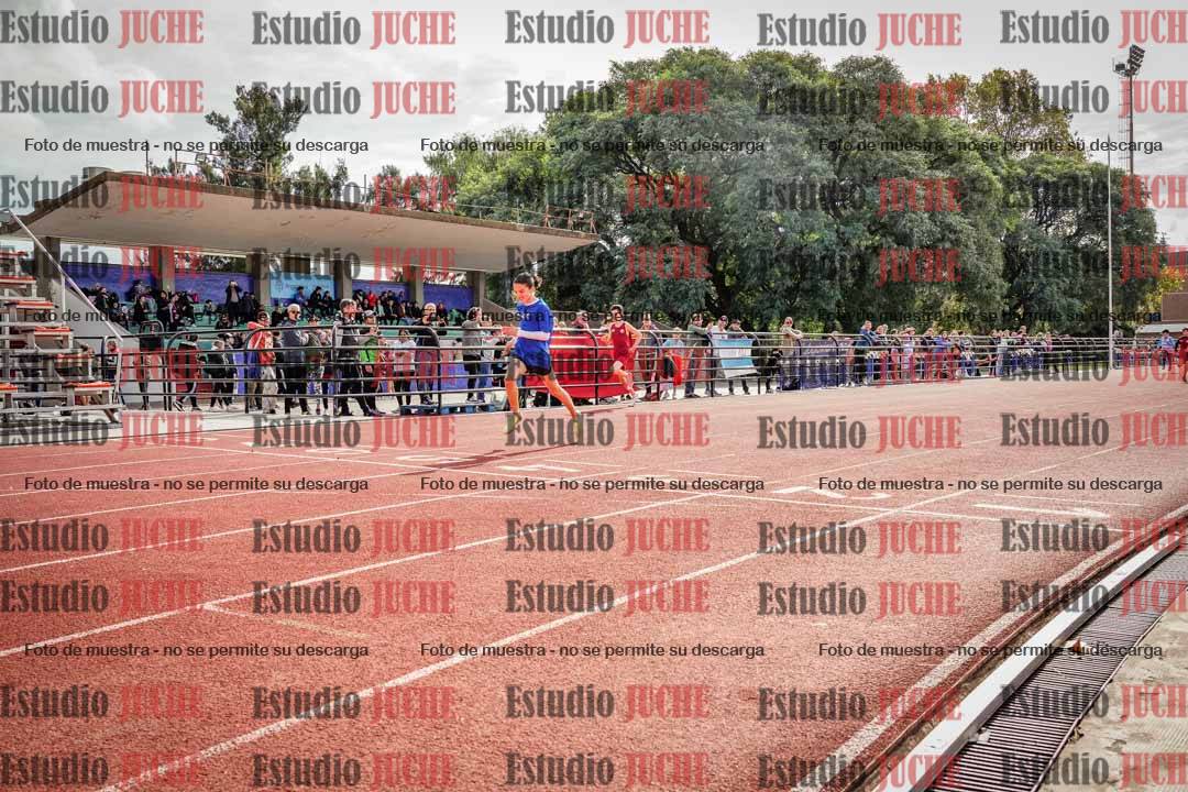 Fotos de los 150 m llanos de varones