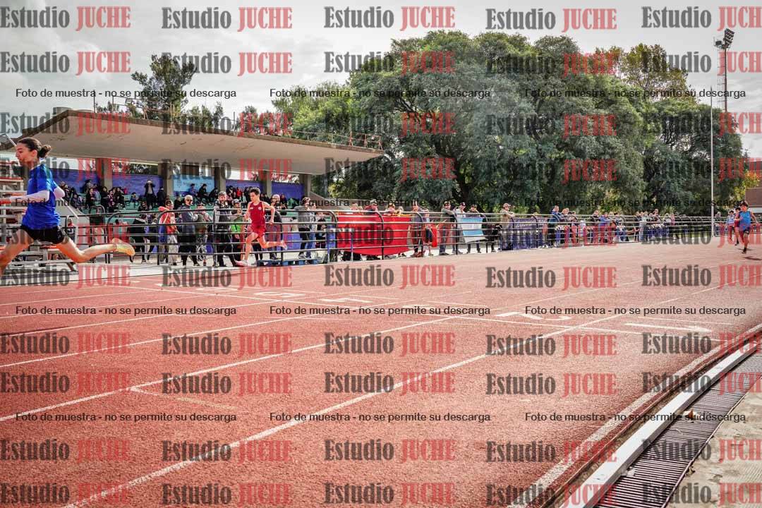 Fotos de los 150 m llanos de varones