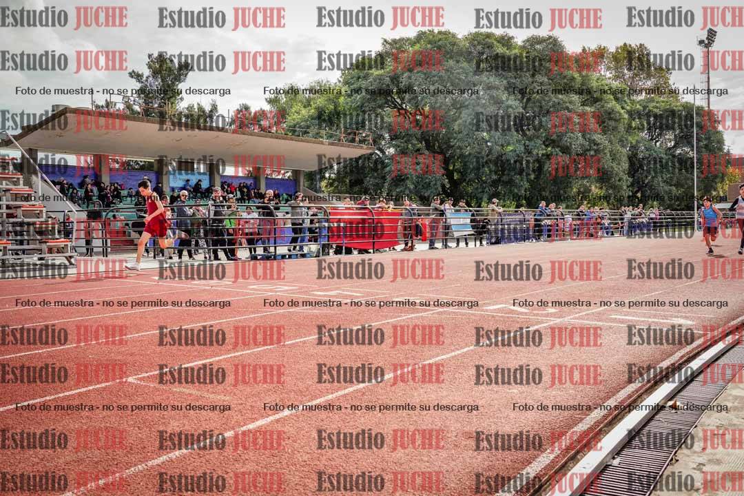 Fotos de los 150 m llanos de varones