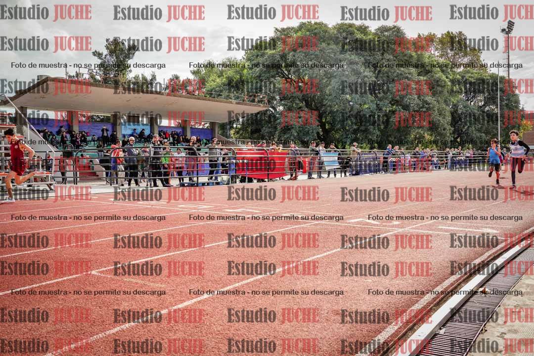 Fotos de los 150 m llanos de varones