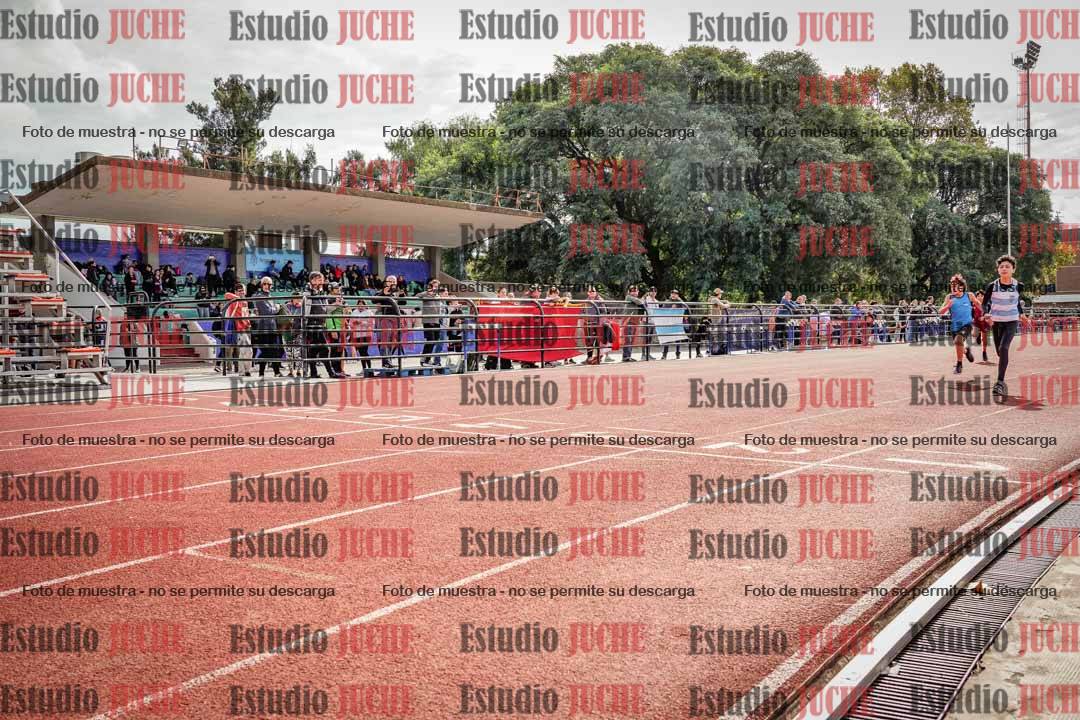 Fotos de los 150 m llanos de varones