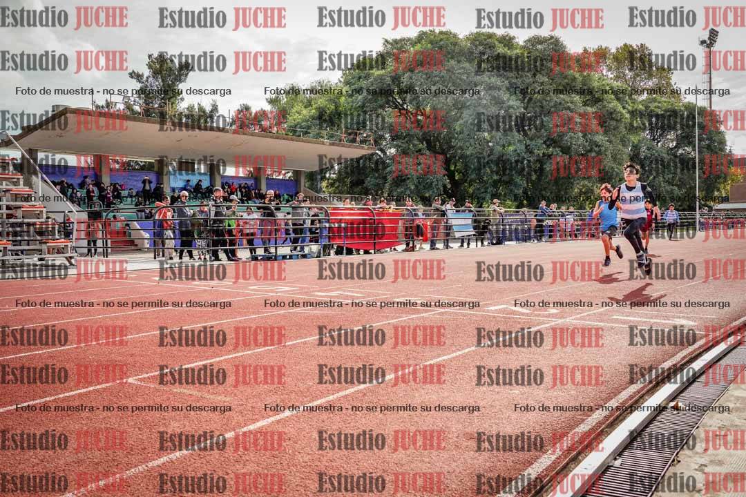 Fotos de los 150 m llanos de varones