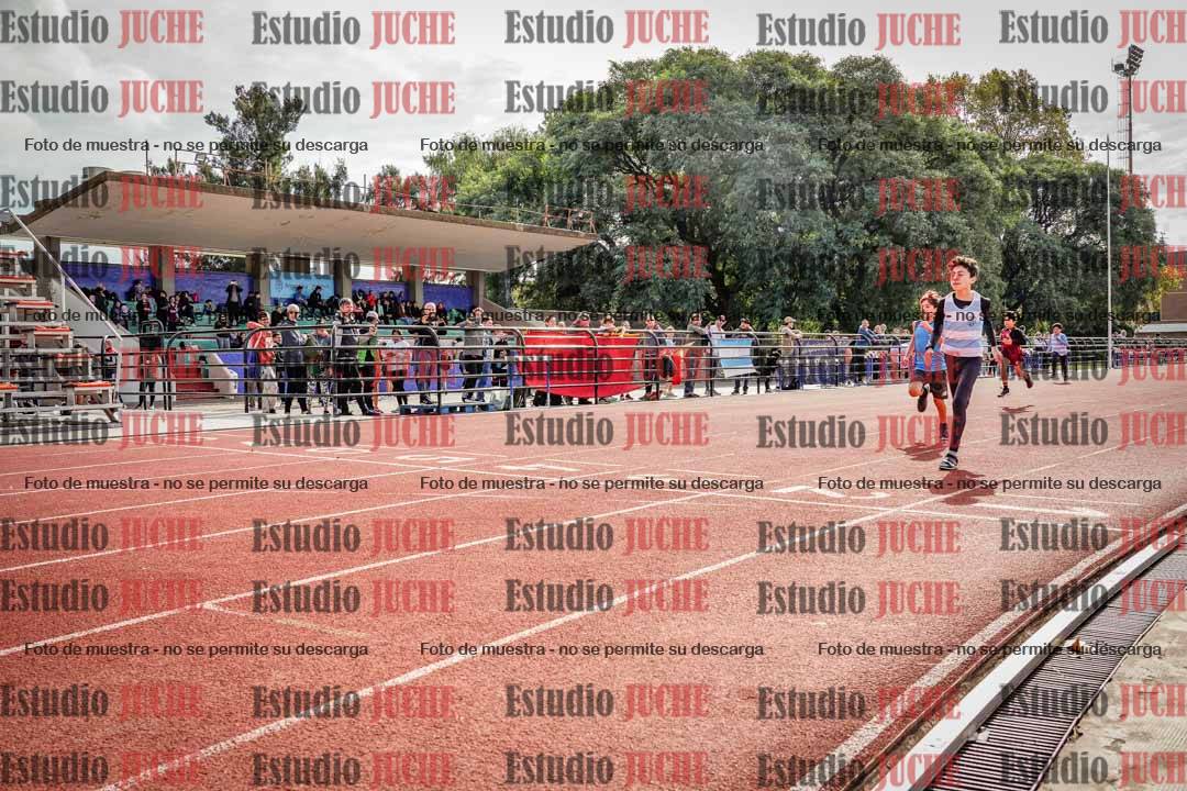 Fotos de los 150 m llanos de varones