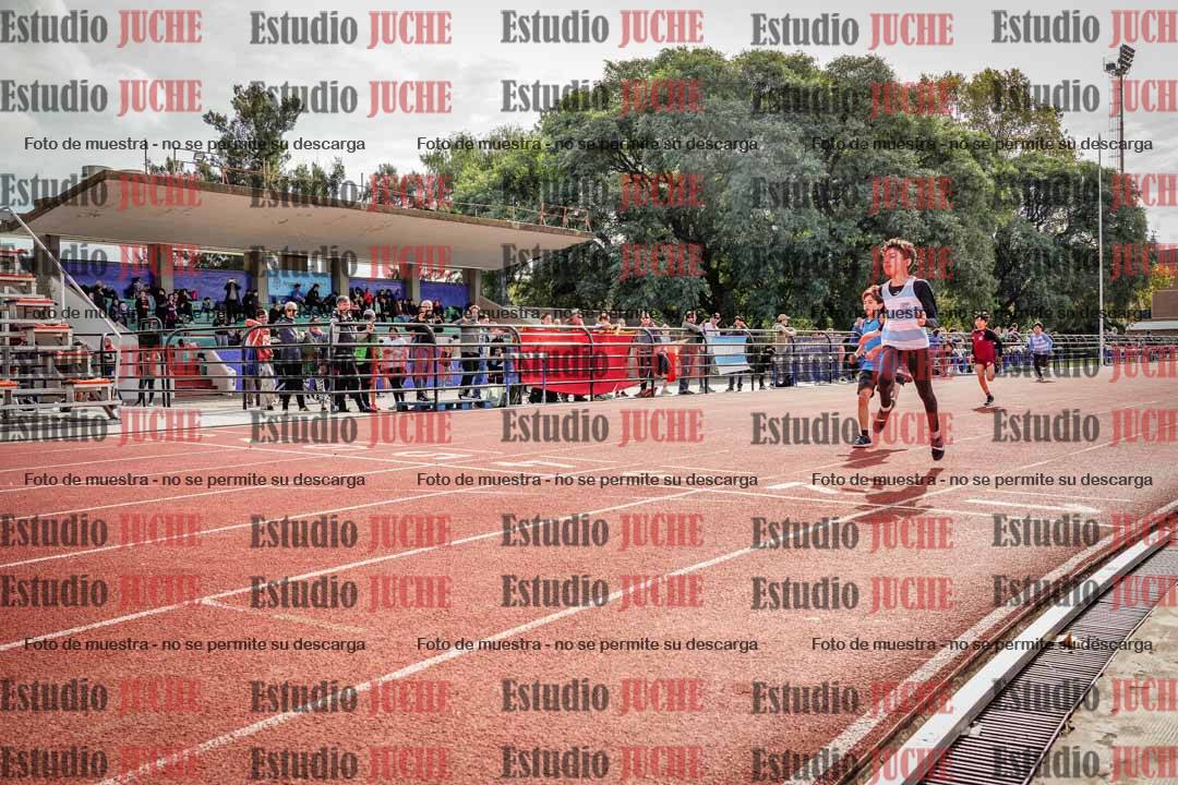 Fotos de los 150 m llanos de varones