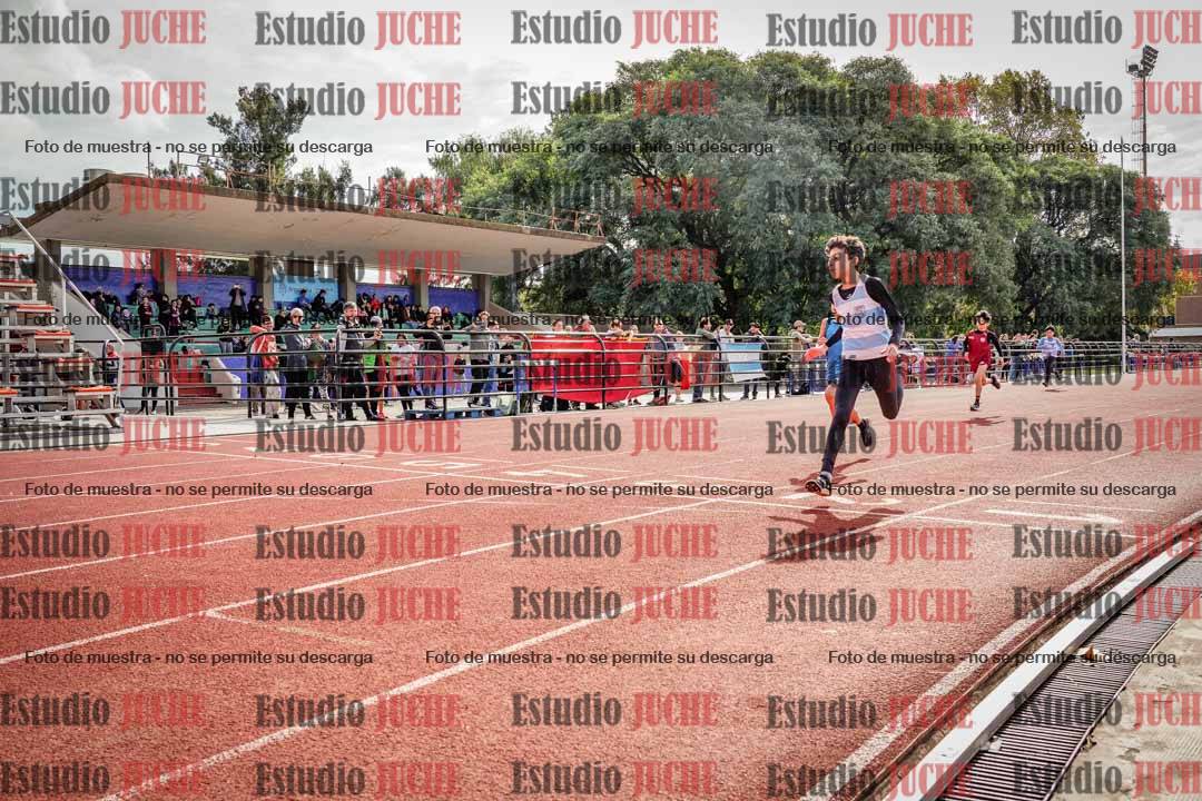 Fotos de los 150 m llanos de varones