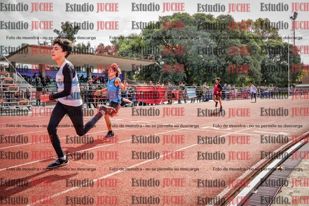Fotos de los 150 m llanos de varones