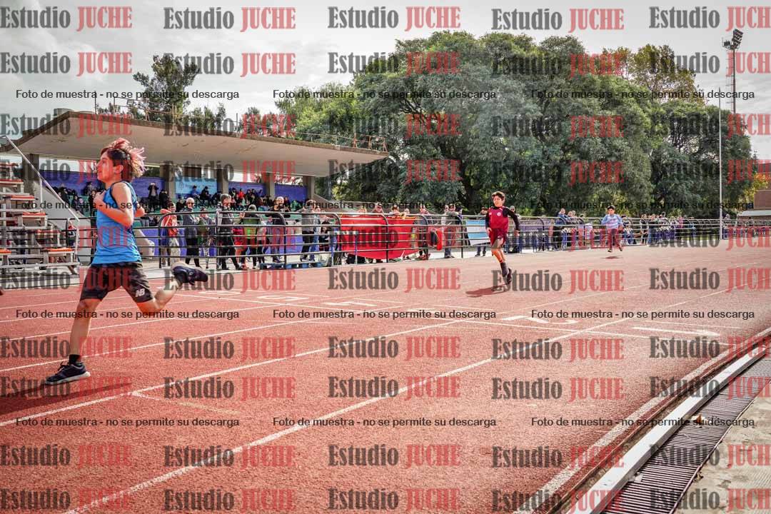Fotos de los 150 m llanos de varones