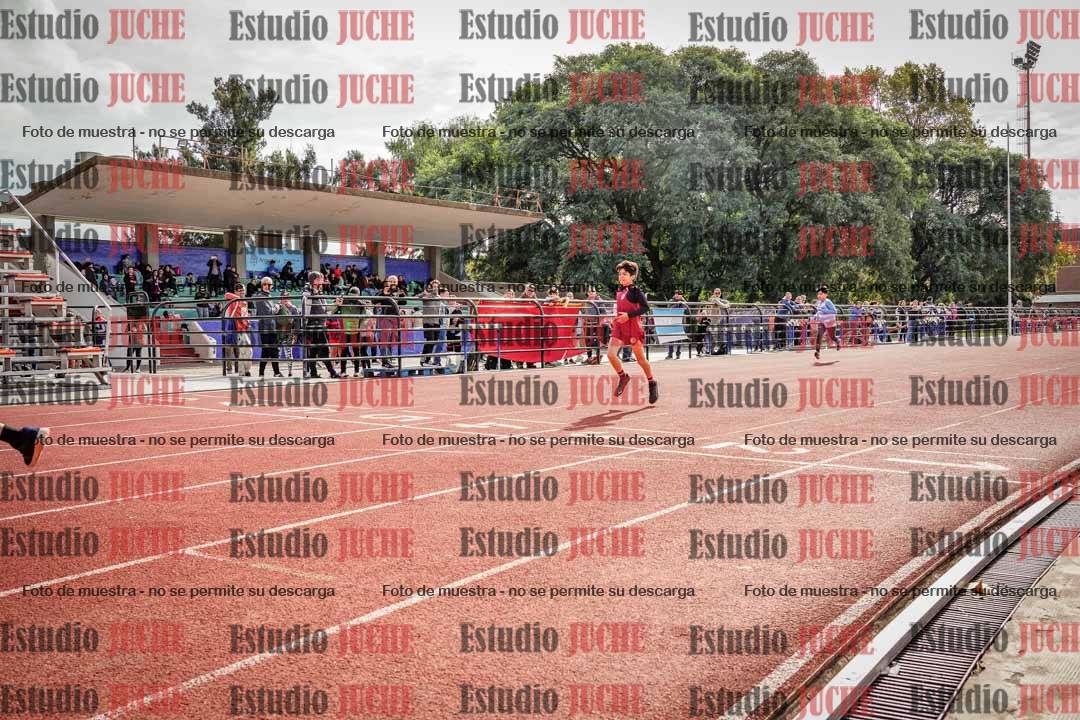 Fotos de los 150 m llanos de varones