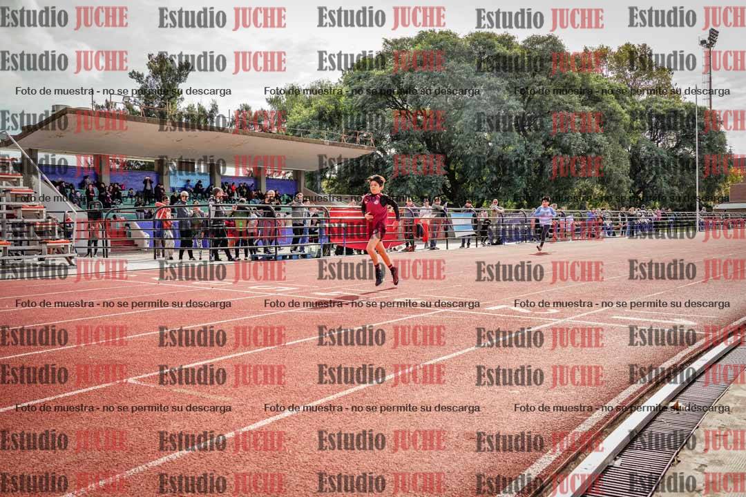 Fotos de los 150 m llanos de varones