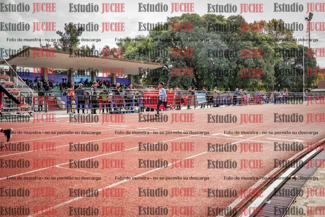 Fotos de los 150 m llanos de varones