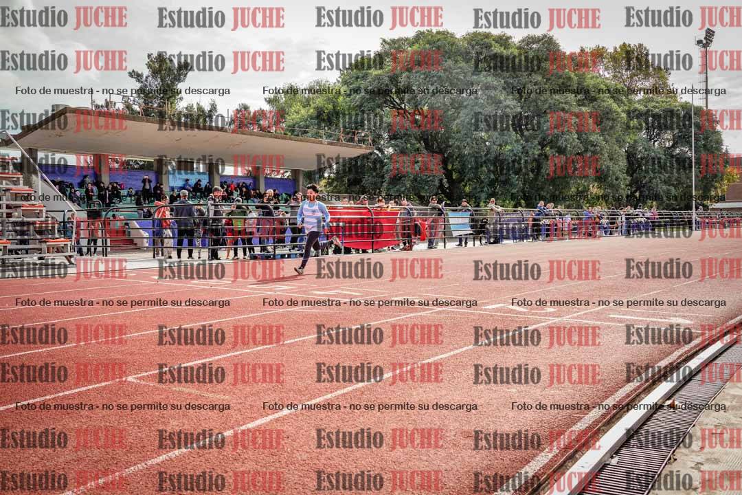 Fotos de los 150 m llanos de varones