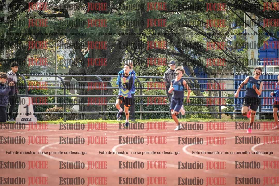 Fotos de los 150 m llanos de varones