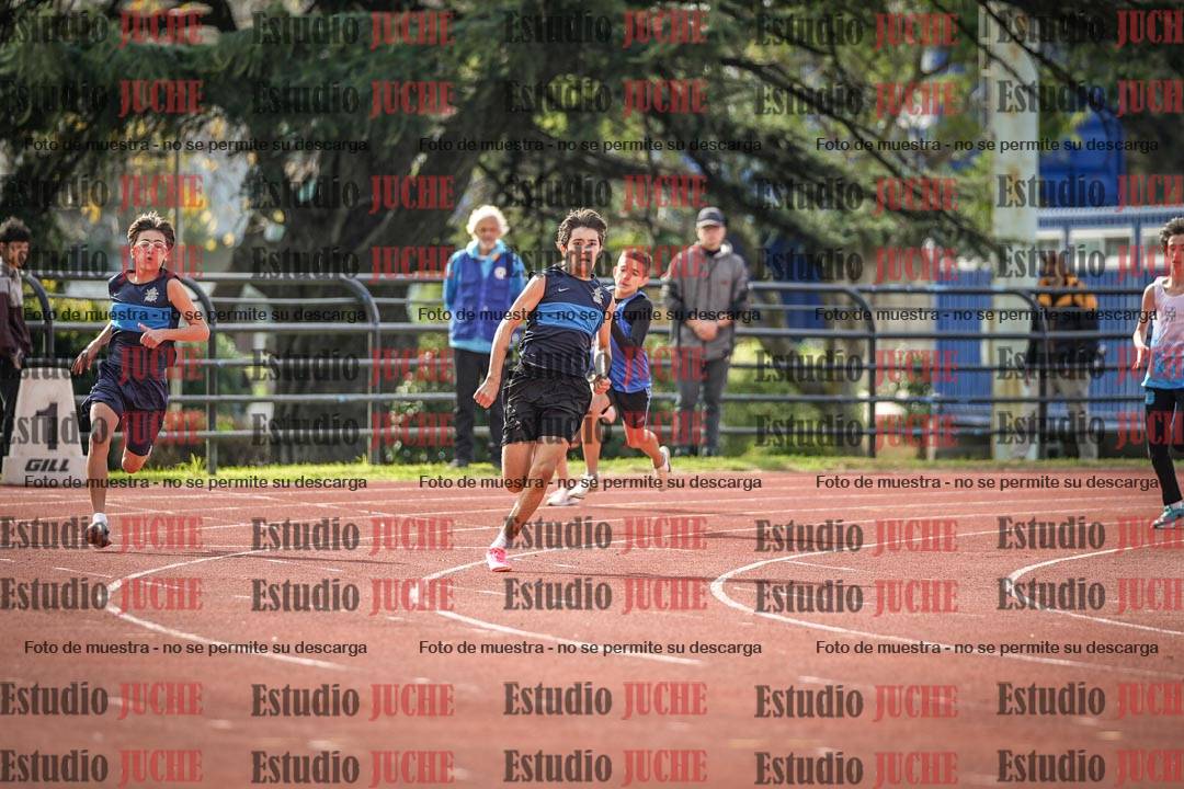 Fotos de los 150 m llanos de varones