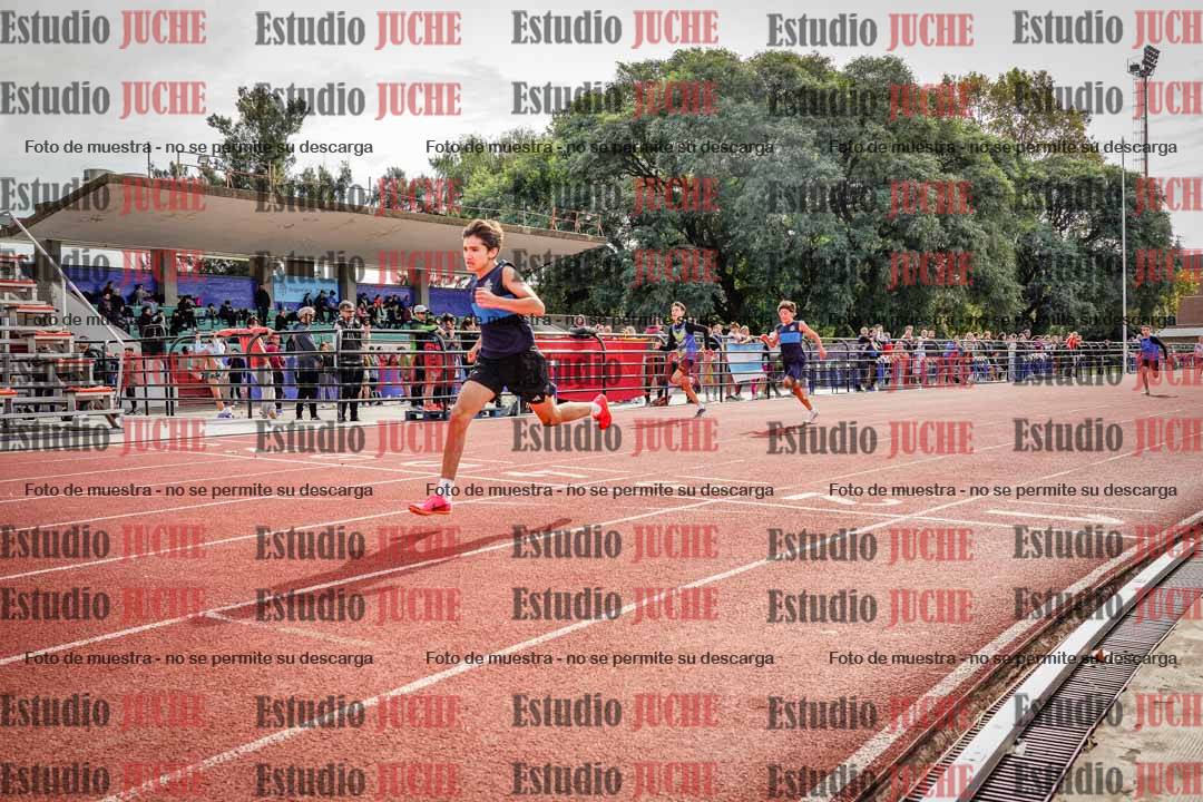 Fotos de los 150 m llanos de varones