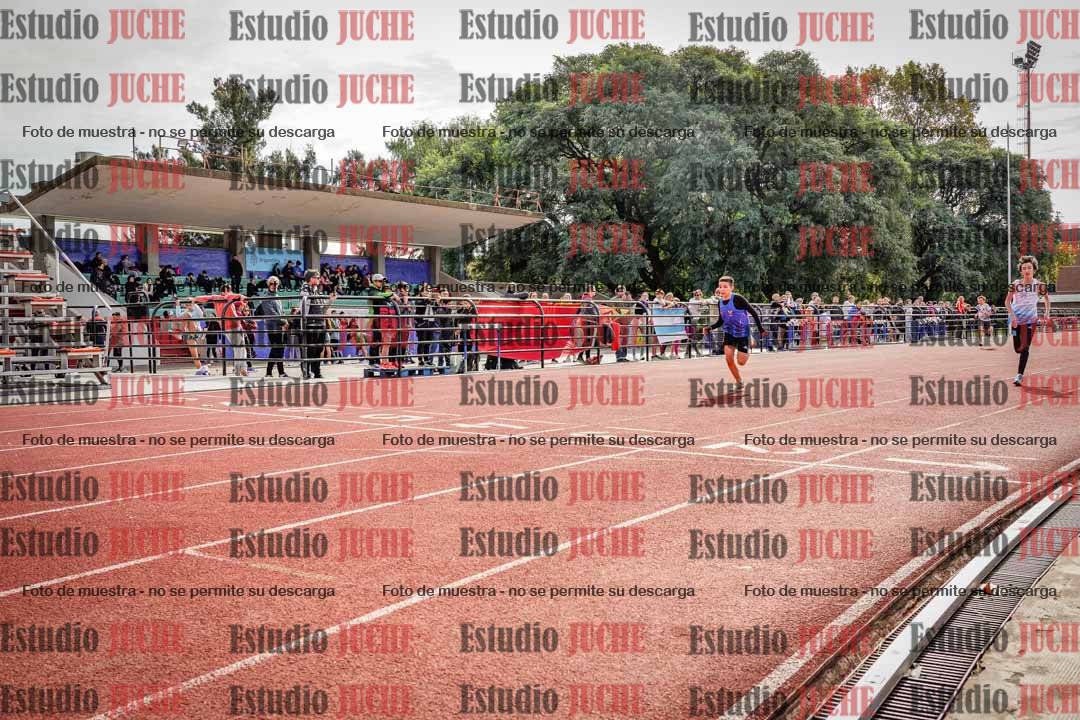 Fotos de los 150 m llanos de varones