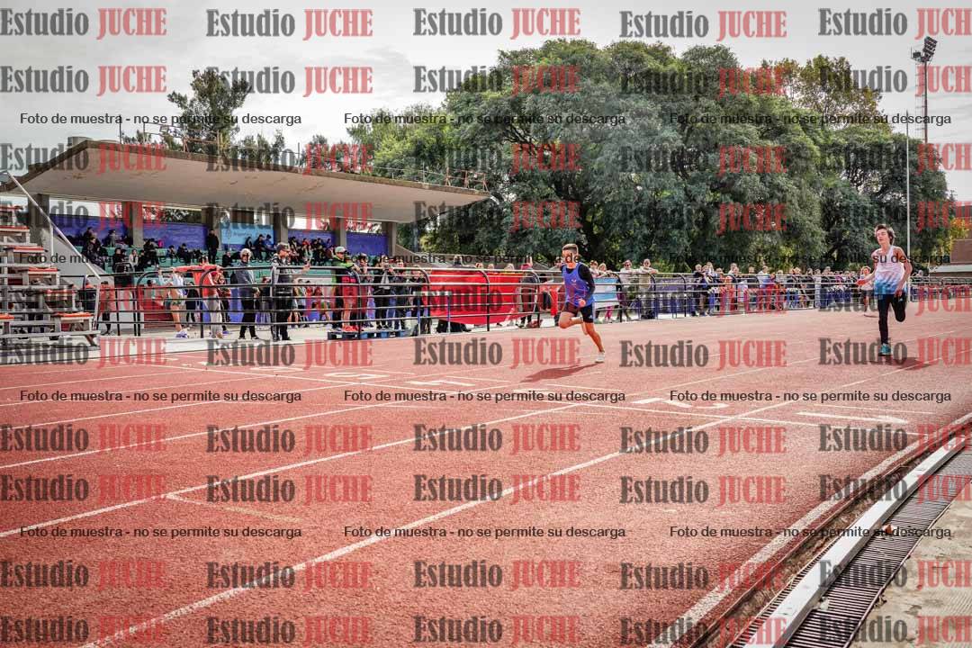 Fotos de los 150 m llanos de varones