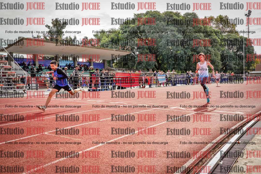 Fotos de los 150 m llanos de varones