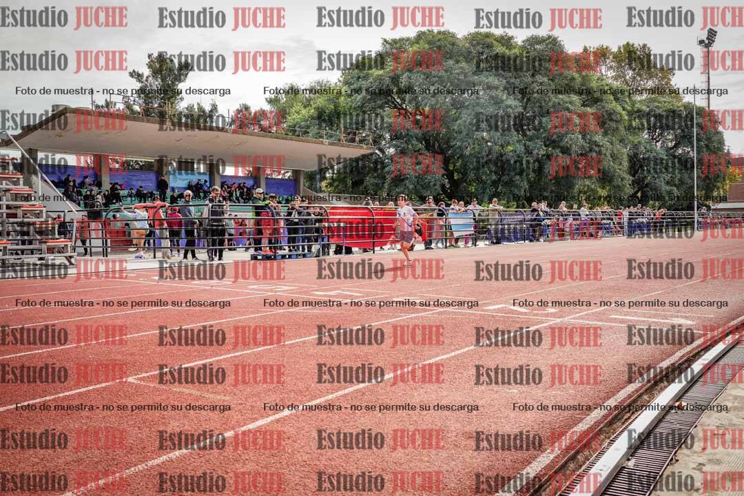 Fotos de los 150 m llanos de varones