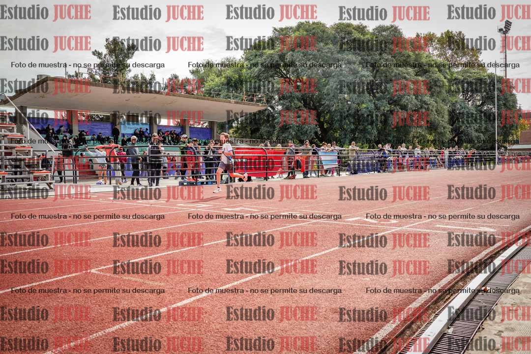 Fotos de los 150 m llanos de varones