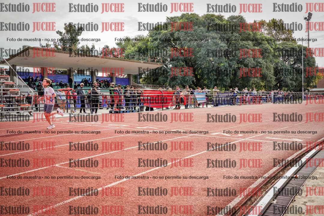Fotos de los 150 m llanos de varones