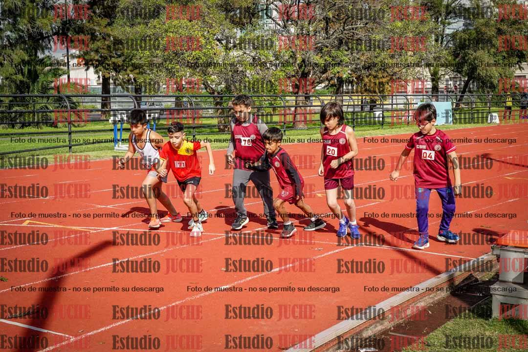Fotos de los 1000 m llanos de varones