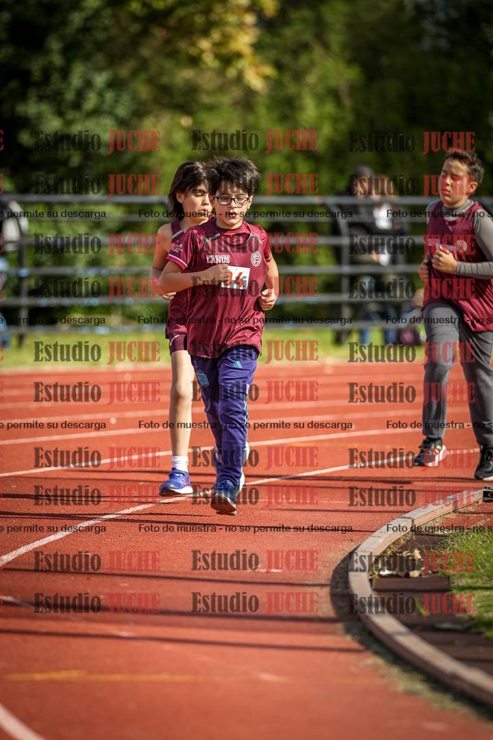 Fotos de los 1000 m llanos de varones