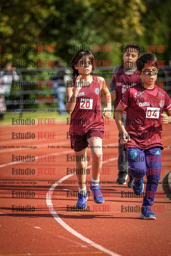Fotos de los 1000 m llanos de varones