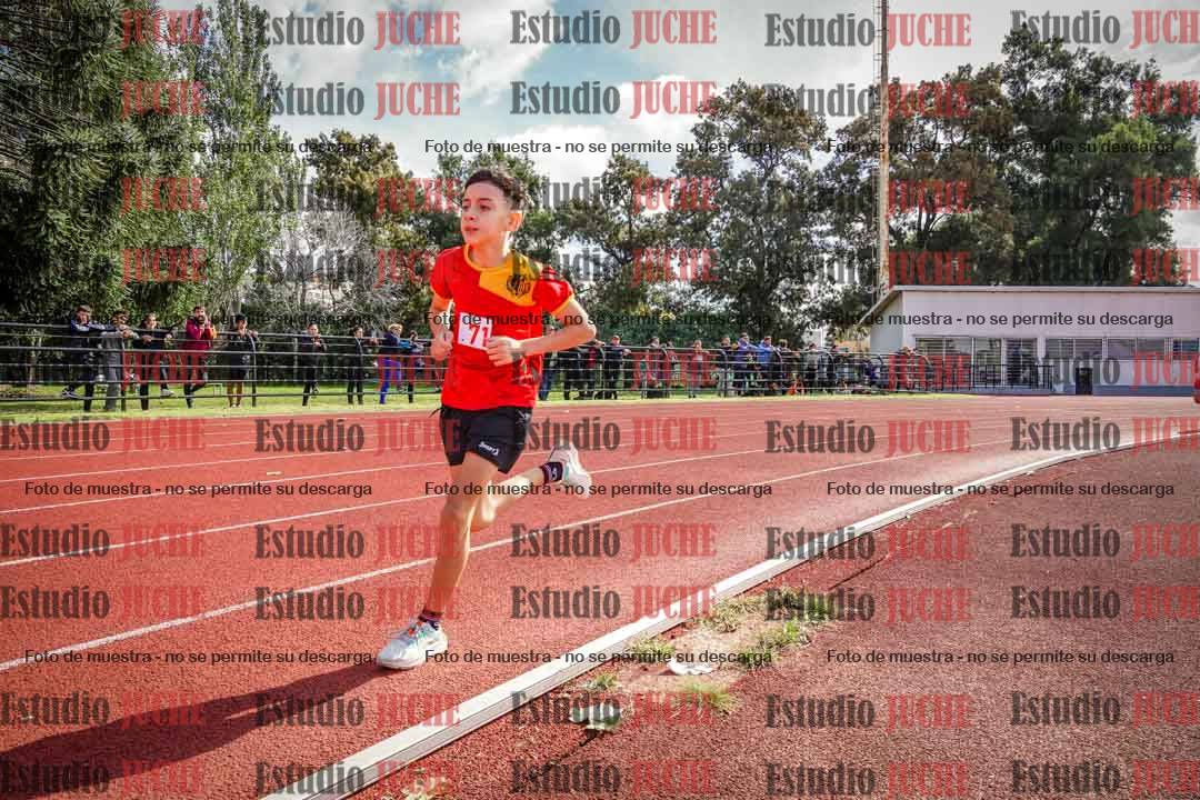 Fotos de los 1000 m llanos de varones